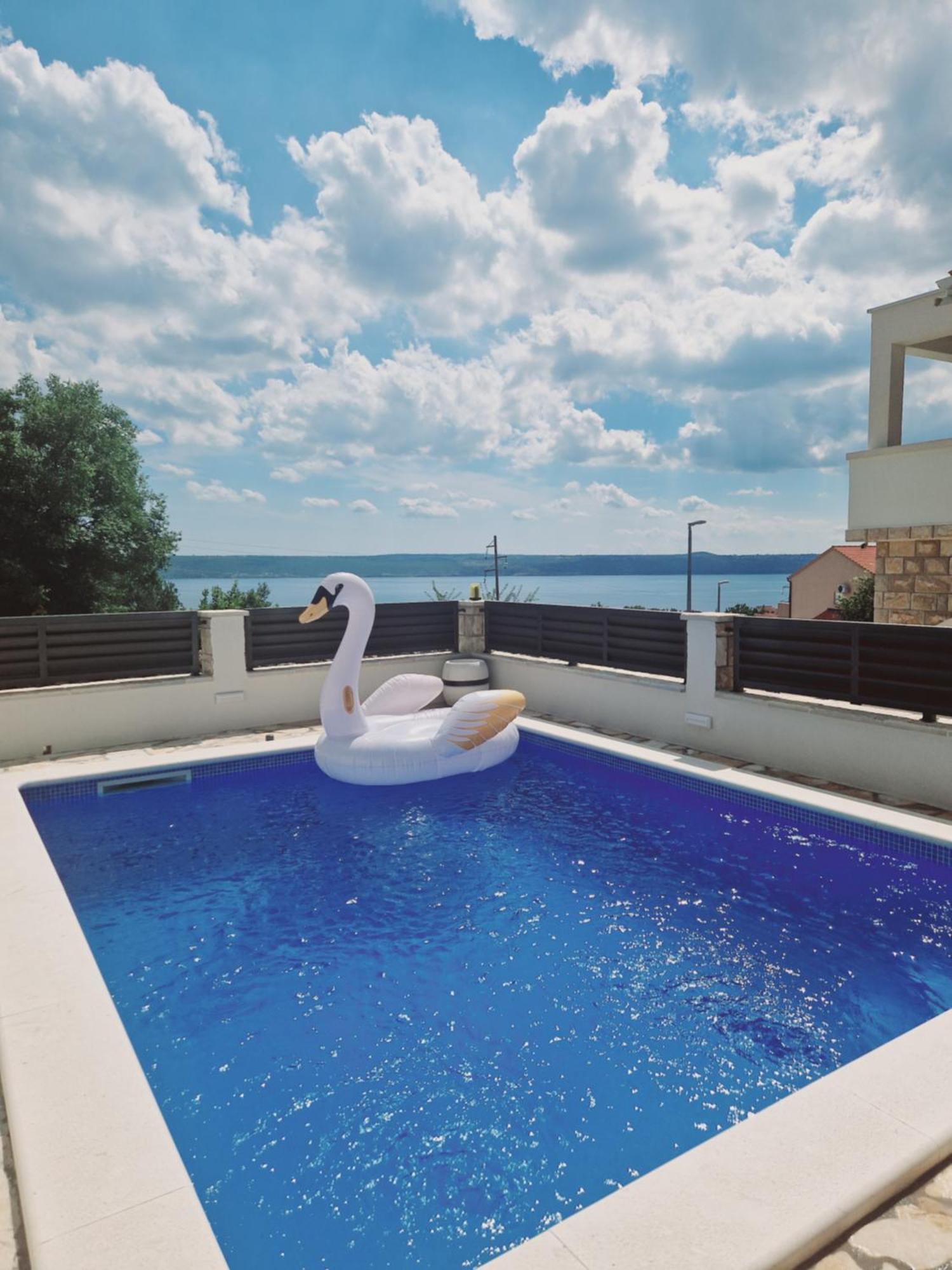 Apartmant Shine Luxury Maslenica Bagian luar foto