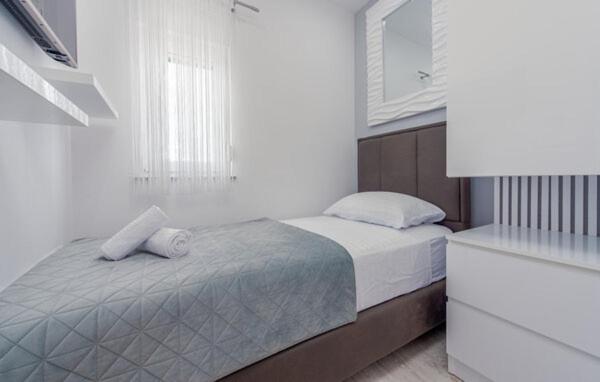 Apartmant Shine Luxury Maslenica Bagian luar foto