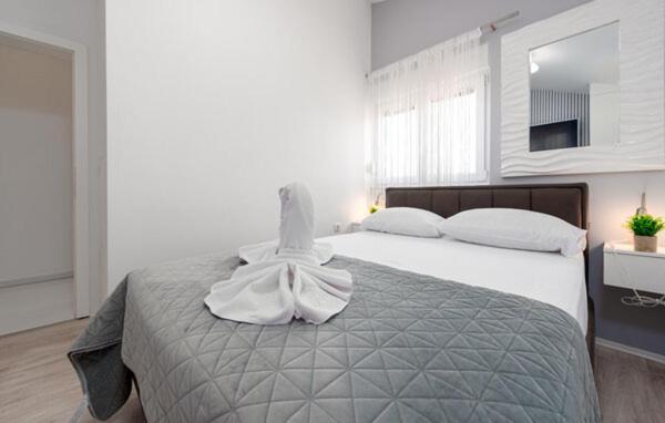 Apartmant Shine Luxury Maslenica Bagian luar foto