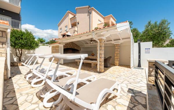 Apartmant Shine Luxury Maslenica Bagian luar foto
