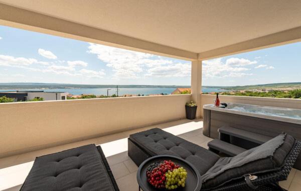 Apartmant Shine Luxury Maslenica Bagian luar foto